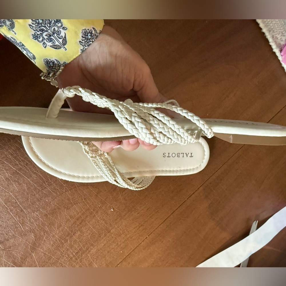 EUC Talbots Women's White Braided Sandals SZ 9 - Picture 7 of 15